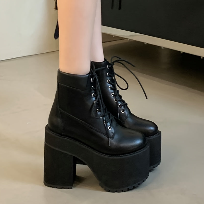 Женские массивные платформенные ботинки на щиколотке однотонные с шнуровкой на широком каблуке