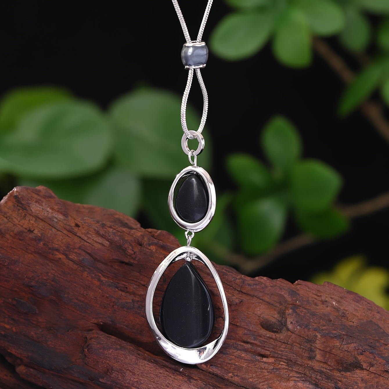 Collar con colgante geométrico de piedra negra para mujer, aleación de zinc, joyería larga para uso diario y fiestas