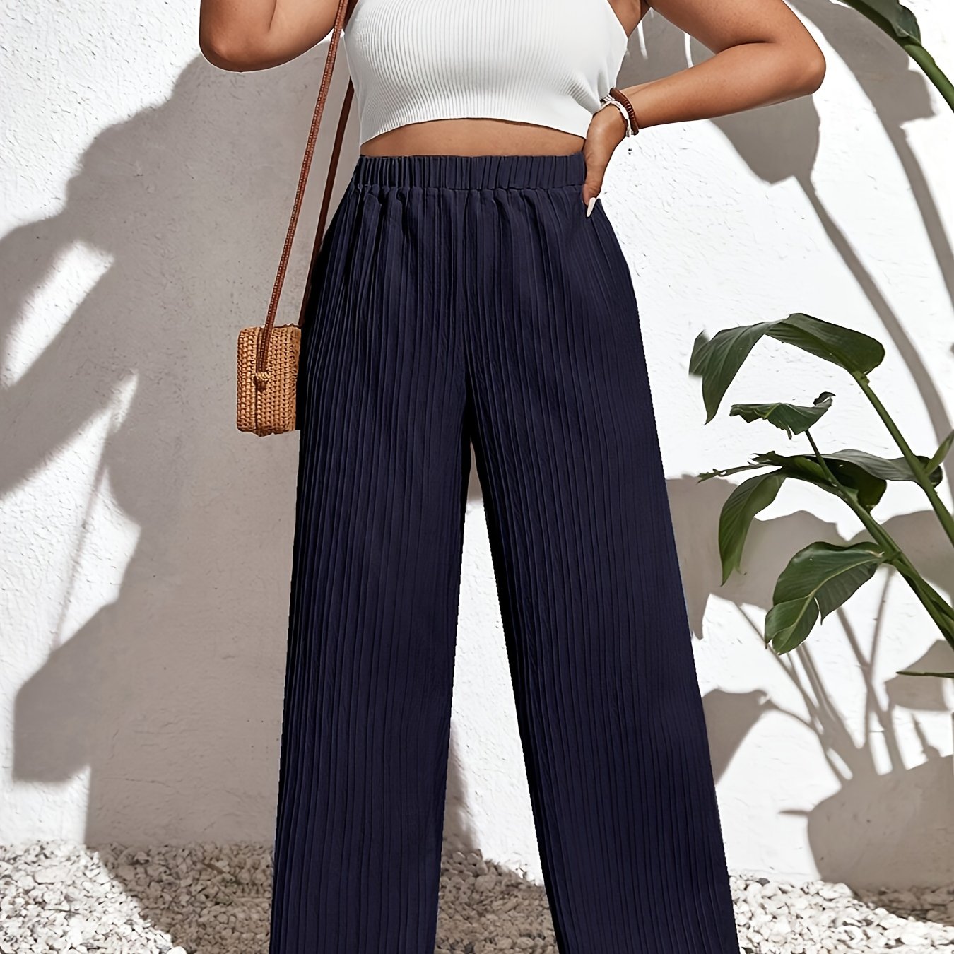 Women's Plus Size Textured High-Waist Wide-Leg Pants Solid Color