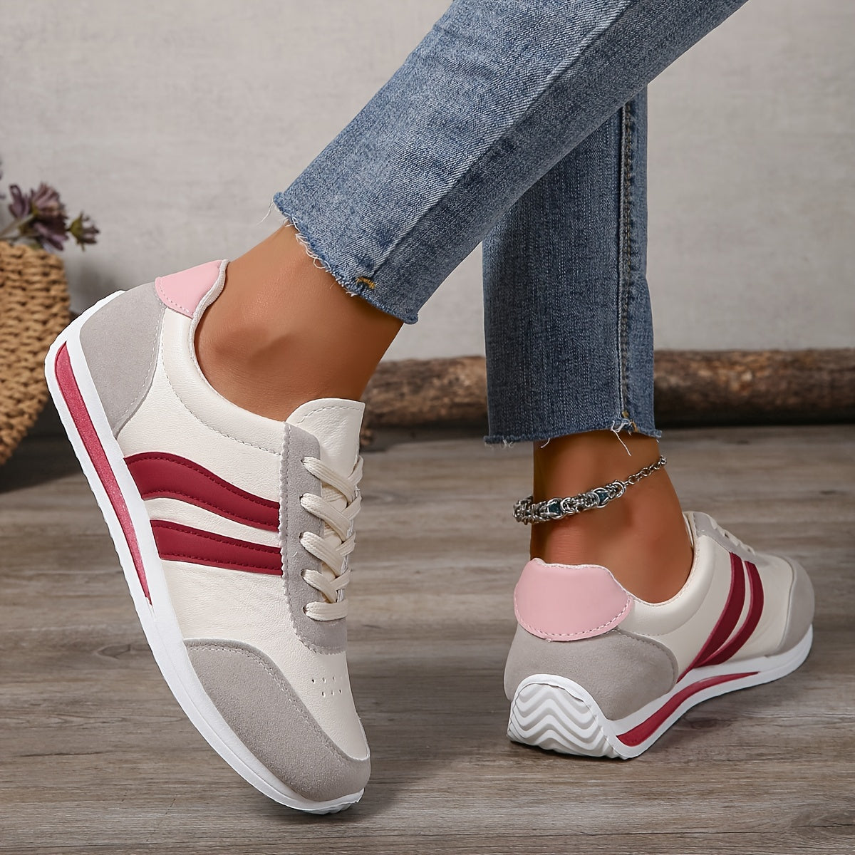 Women's Lightweight Low-Top Sneakers White Navy Red Casual Running Walking