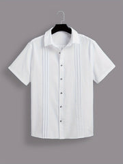 Paxta erkaklar uchun tasodifiy ko'ylak, yuqori bo'yin, oddiy kesim, bir xil rang, to'qilgan mato, tugma yopilishi, qirralangan tafsilotlar, katta o'lcham.