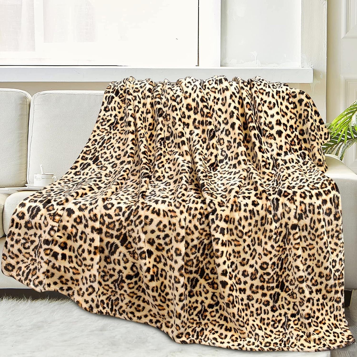 Cheetah Print Plush Fleece Blanket for Sofa Bed Couch Double Side Cozy Throw