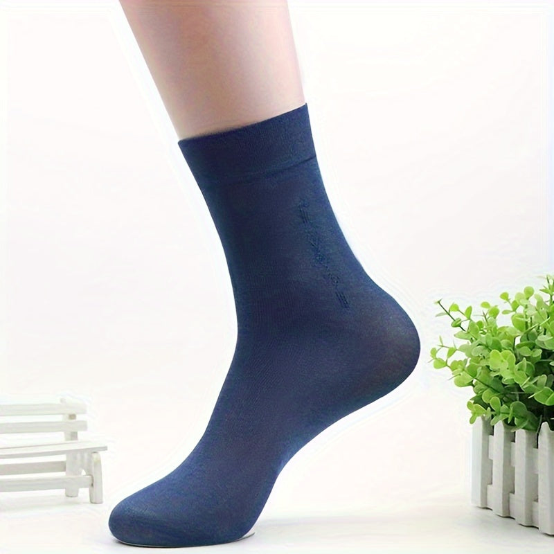 100% polyester to'qilgan matodan tayyorlangan, mustahkam ranglarda, 300g/m² og'irlikda, 12 juft erkaklar yozgi uzun trubka paypoqlari. Tashqi yurish uchun mos, qo'lda yuvish yoki professional quruq tozalash tavsiya etiladi.