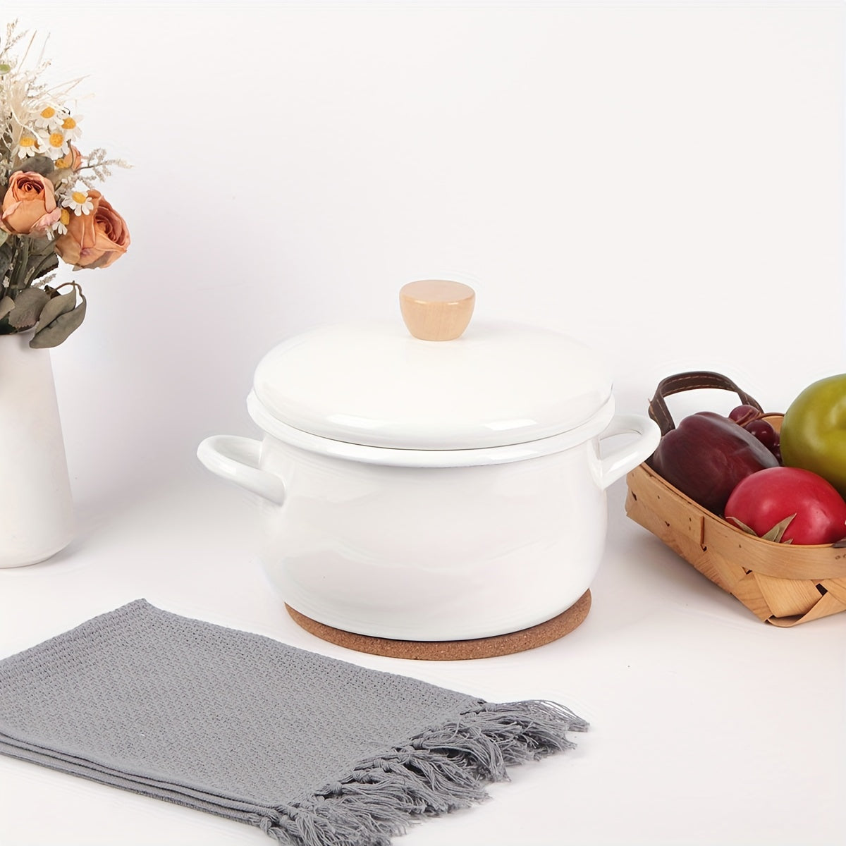 Enamel Cookware Non-Stick Soup Pot Stewing Pot with Large Capacity