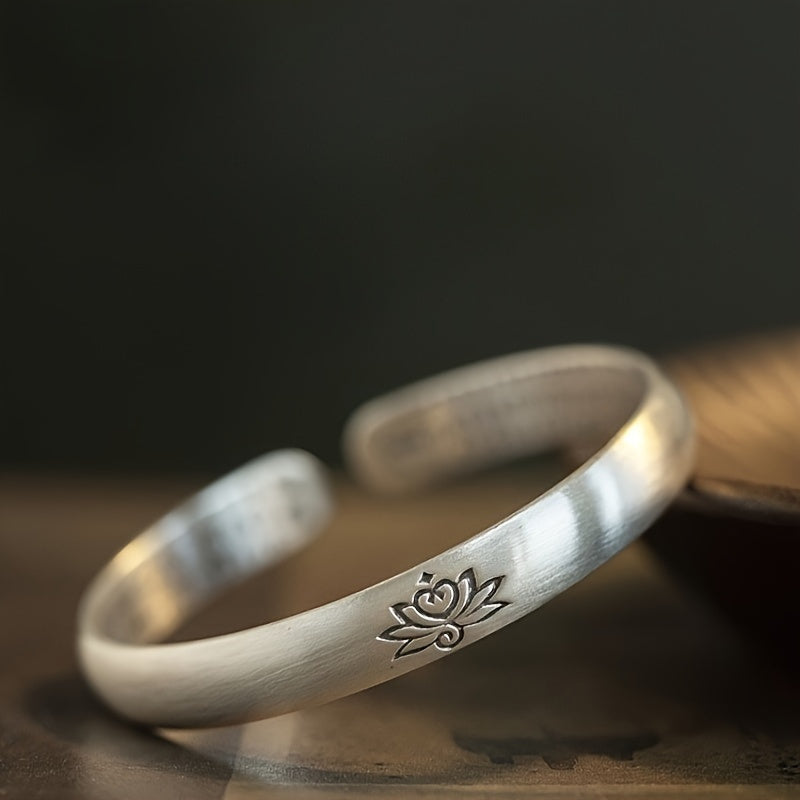 Ayollar uchun sozlanadigan kumush taqinchoq 30g toza kumush nafis zargarlik sovg‘asi