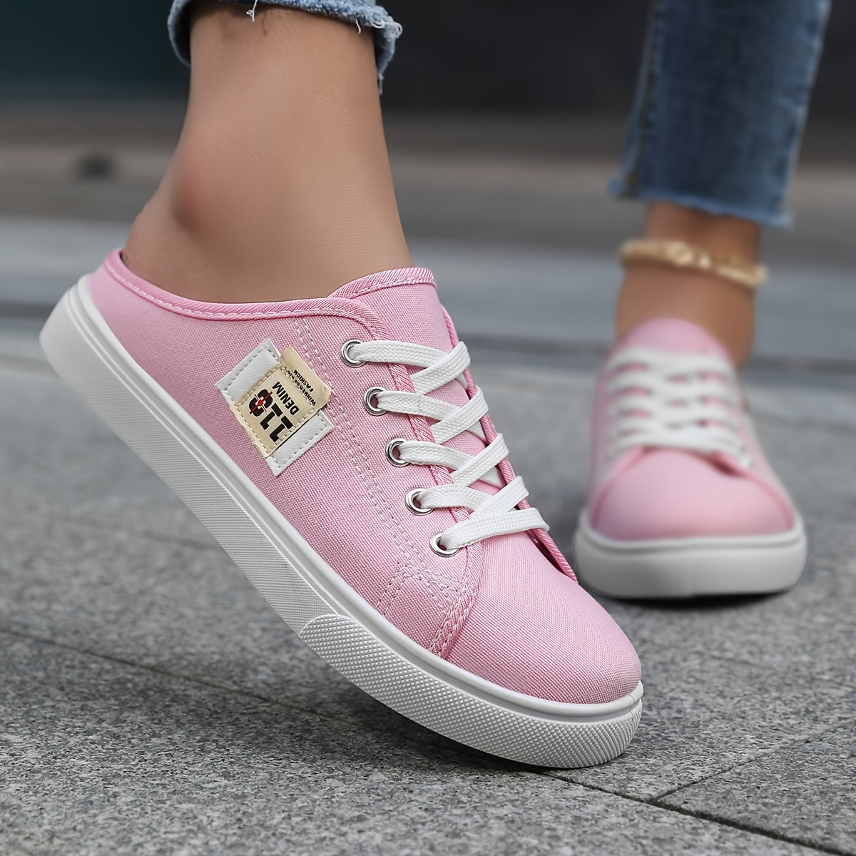 Ayollar uchun slip-on kundalik poyabzal nafas oladigan mato, sirpanmaydigan taglik, qora, oq, pushti