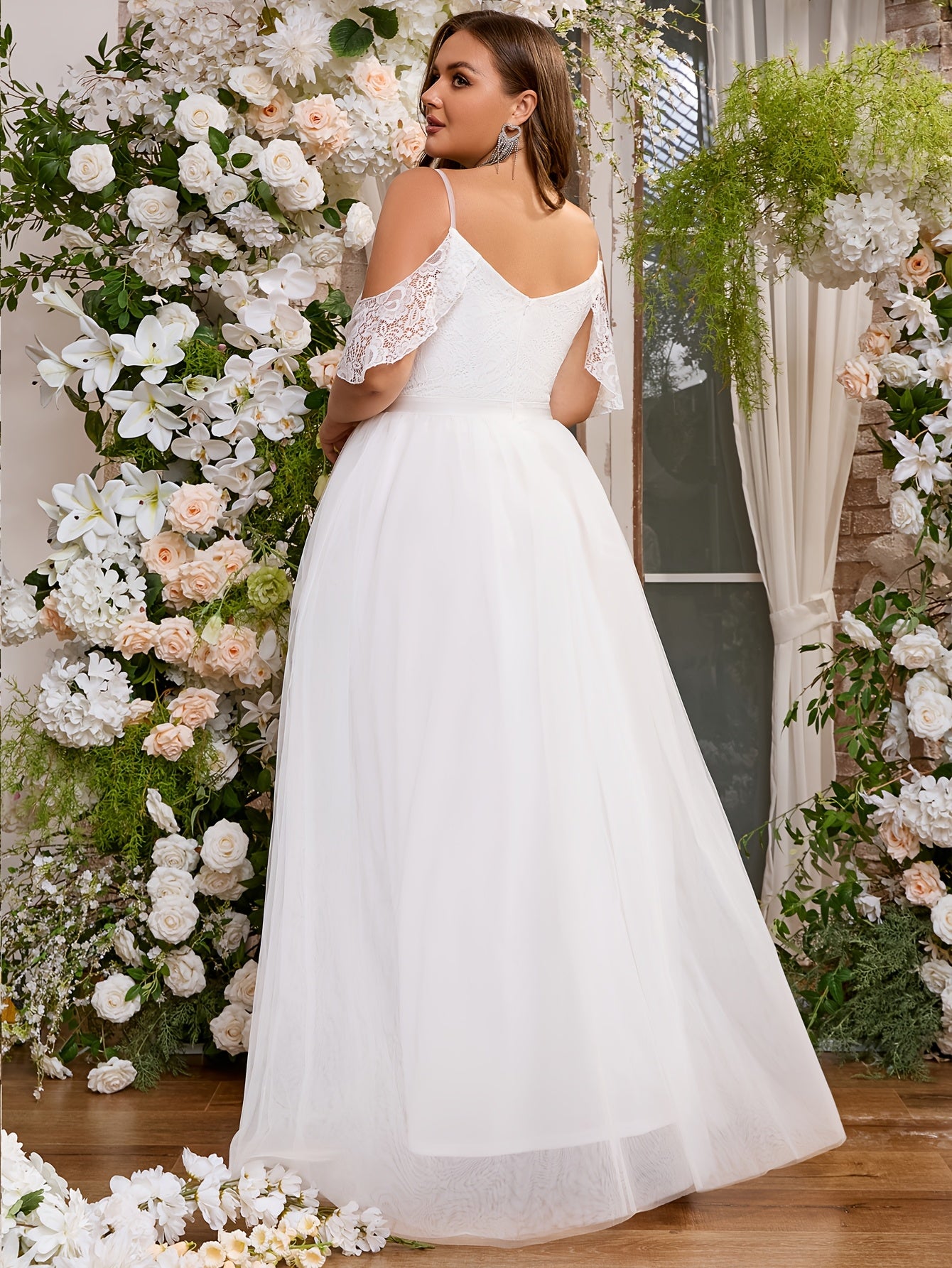 Plus Size Cold Shoulder Lace Wedding Dress Short Sleeve Party Evening