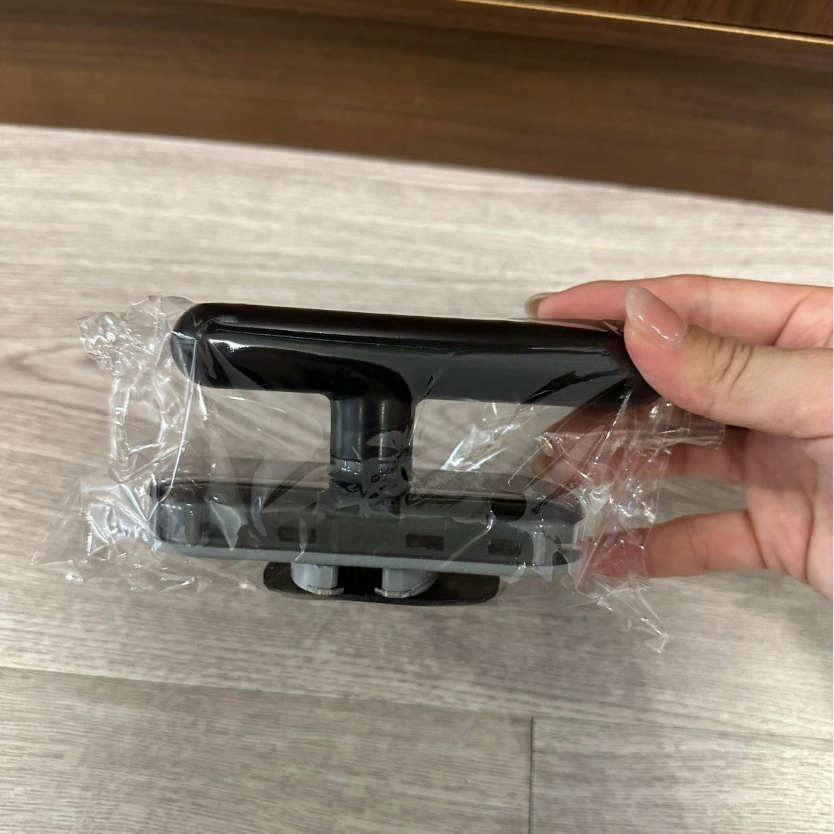 Регулируемый ручной открыватель для банок, кухонный инструмент для легкого снятия крышек, пластик