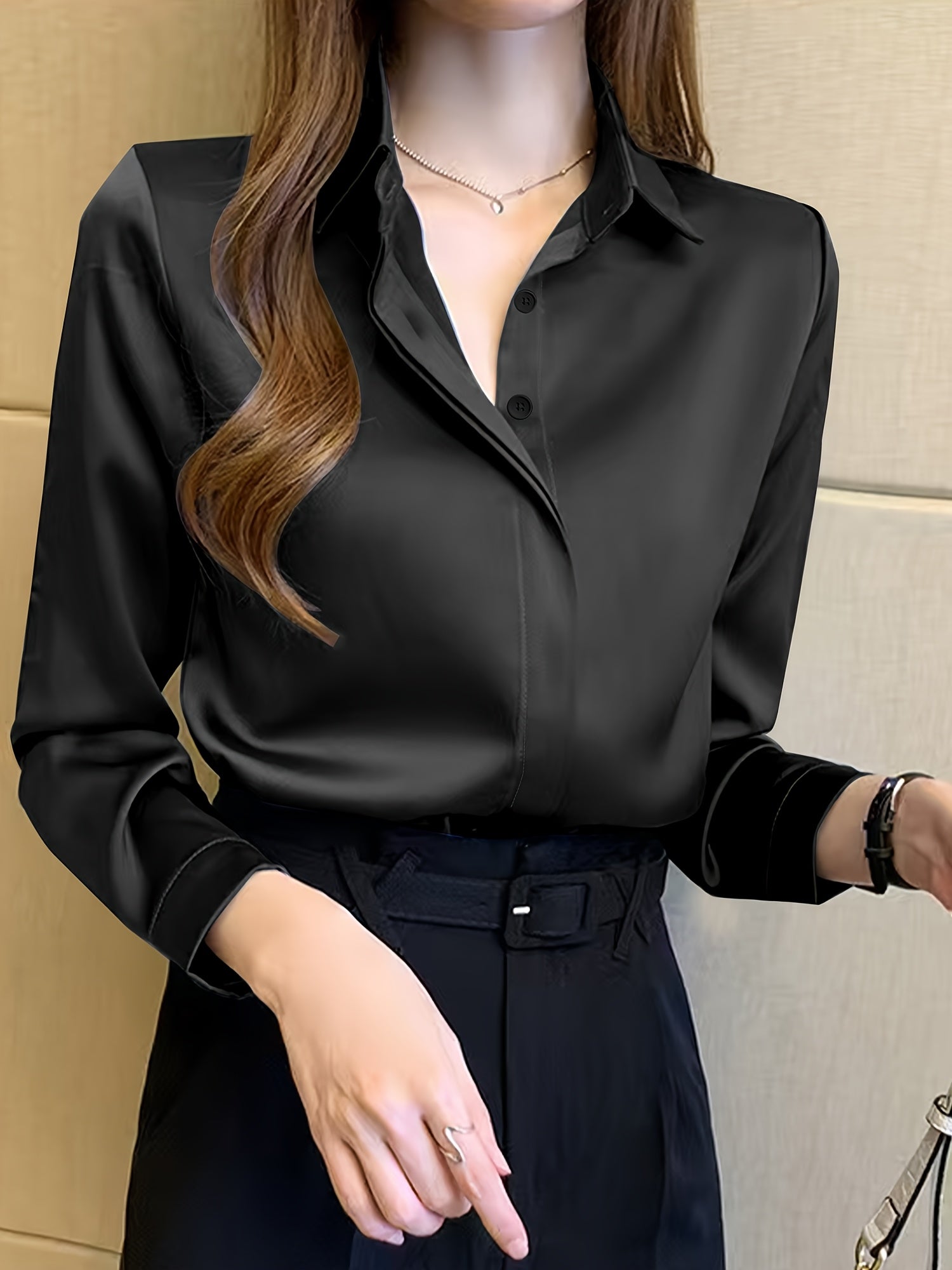 Стильная темно-синяя блузка с длинным рукавом для женщин - подходит для работы, полупрозрачный полиэстер с деталями на пуговицах, идеально подходит для весны/осени.