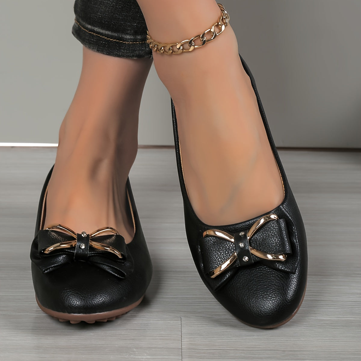 Women's Casual Flats with Bow and Rhinestone Detail Slip-On Round Toe Solid Color