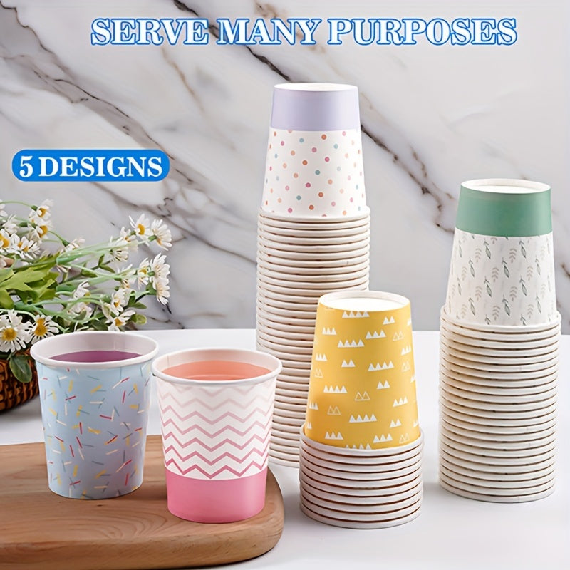 Yuqori sifatli, suv o'tkazmaydigan va BPA-siz 5 untsiya sig'imli bir martalik qog'oz stakanlar. Partiyalar, pikniklar, barbekyu va sayohatlar uchun juda mos keladi. Zamonaviy ko'k va yashil geometrik dizaynga ega.