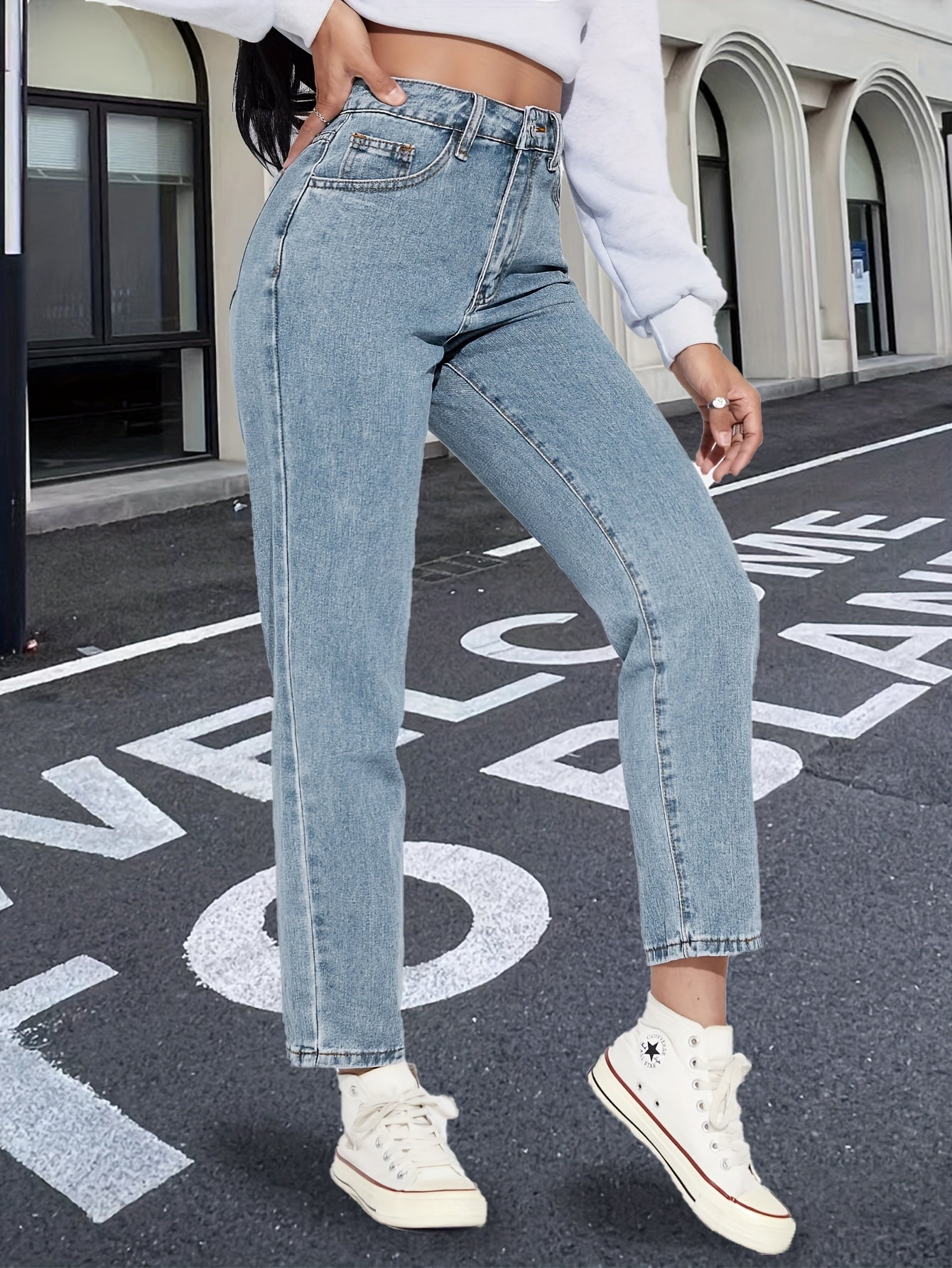 Women's Straight Non-Stretch Washed Denim Jeans with Slant Pockets