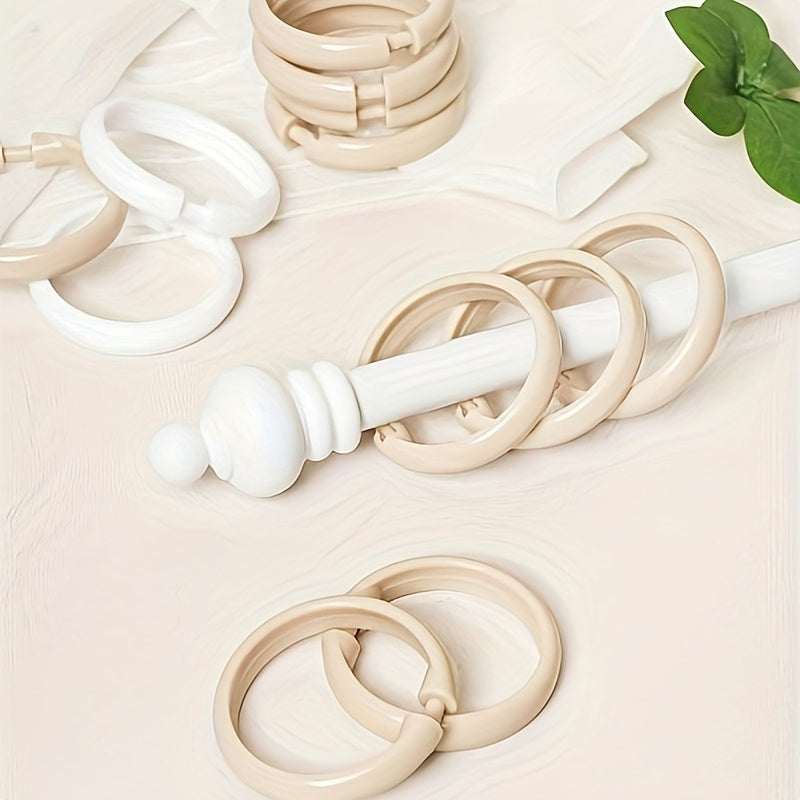 Упаковка из двадцати круглых пластиковых крючков для штор премиум-класса — классический дизайн, идеально подходит для окон и душевых кабин.