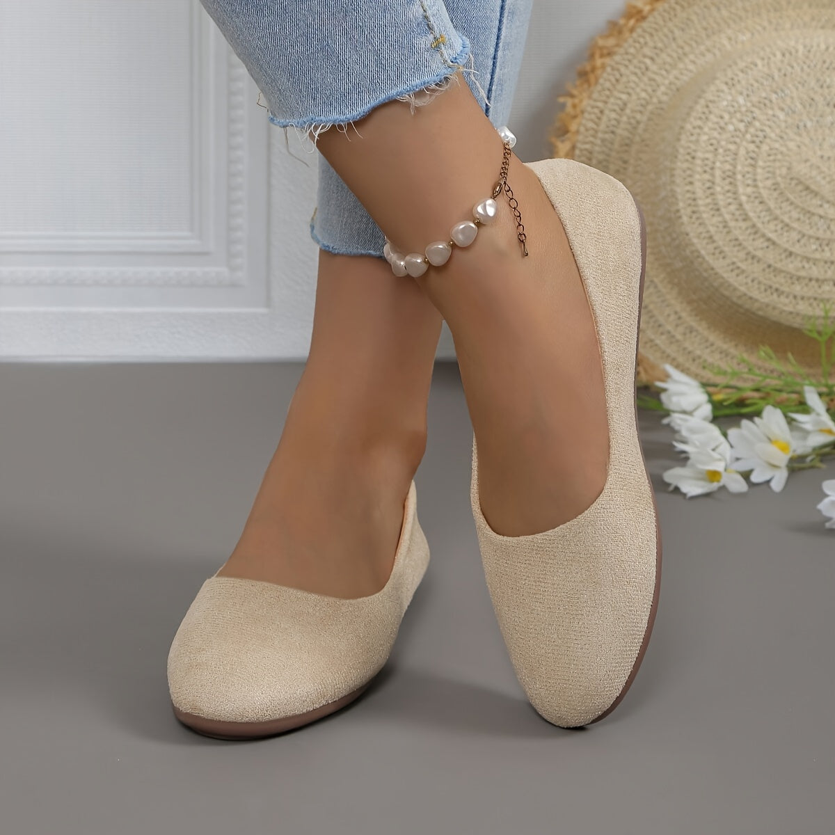 Women's Solid Color Minimalist Flats Lightweight Slip-On Walking Shoes