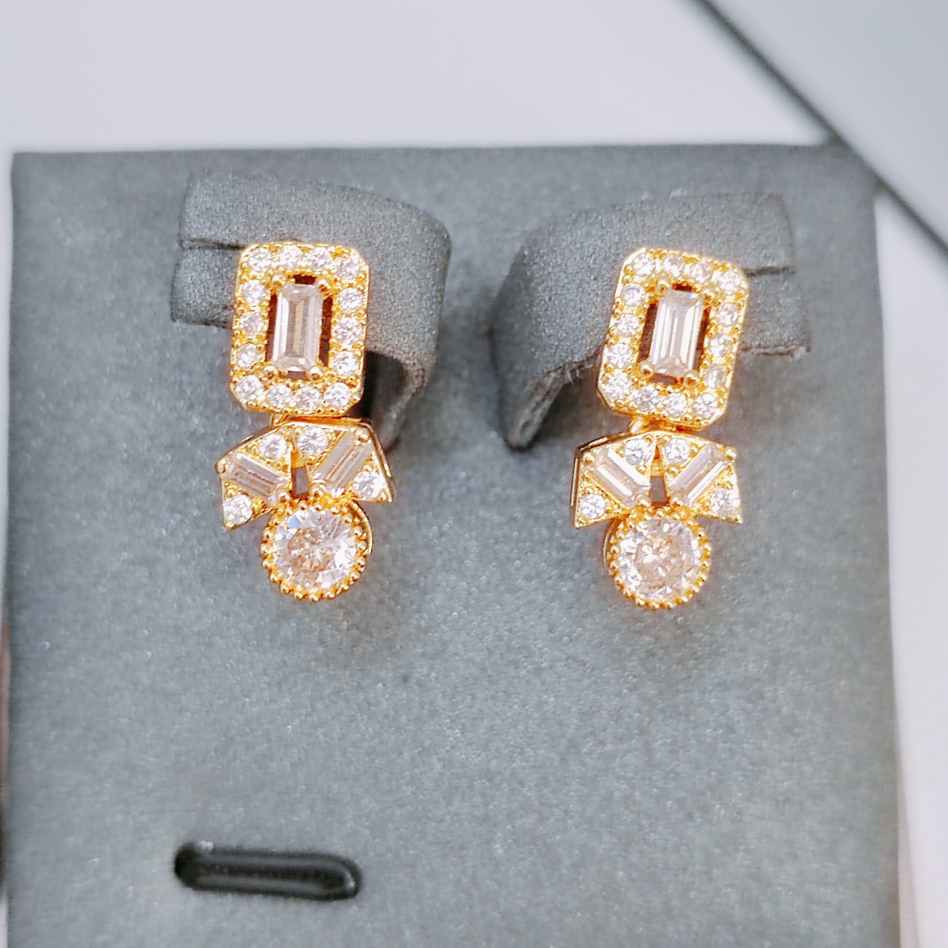 Set of 5 Women's Square Jewelry Accessories for Casual or Wedding Wear