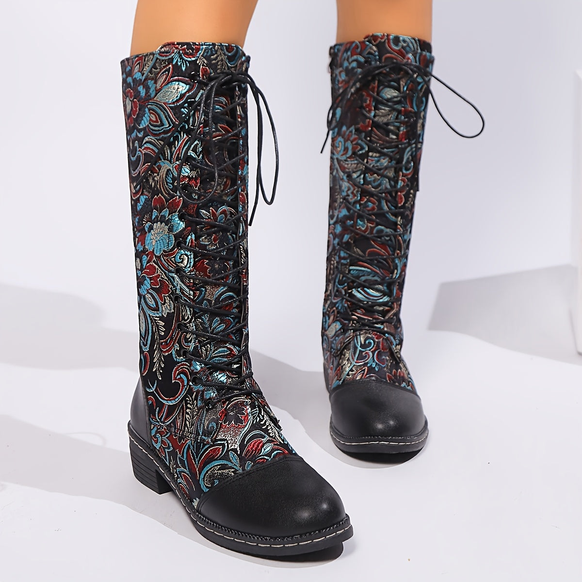 Женские ботинки с цветочным кружевом и шнуровкой до середины икры, красный и синий пейсли, стильные и удобные