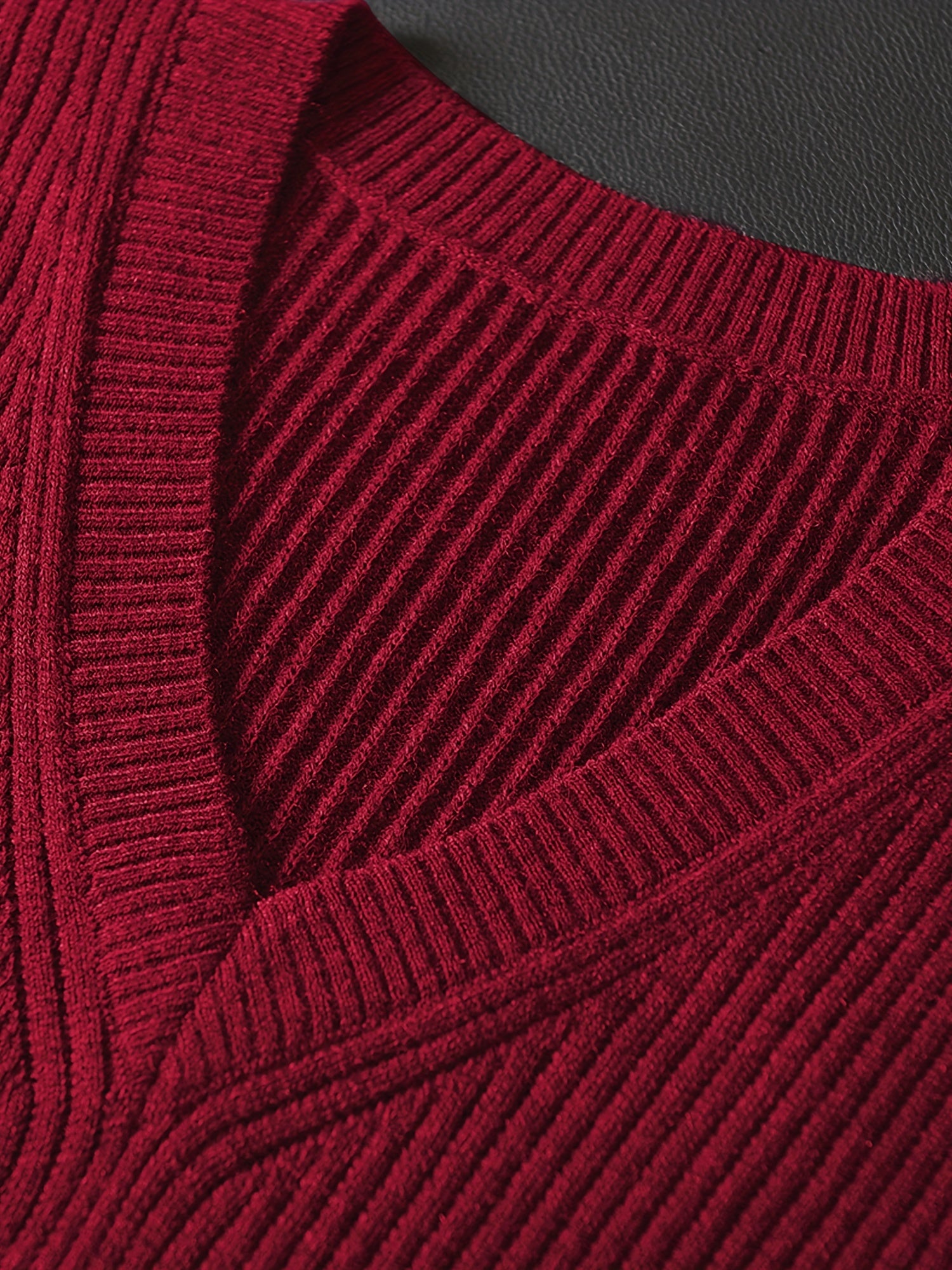 Katta o'lchamdagi mustahkam to'qilgan vest sviter, ortiqcha o'lchamdagi erkaklar uchun, bahor va kuz uchun mukammal, erkaklar uchun zamonaviy yelkasiz uslub.