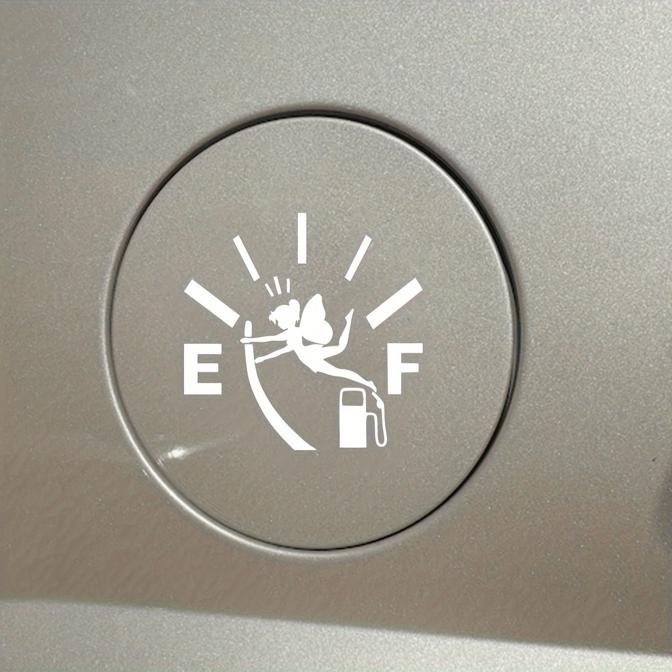 Наклейка на крышку бензобака с забавным индикатором уровня топлива, бегущая на пустом баке