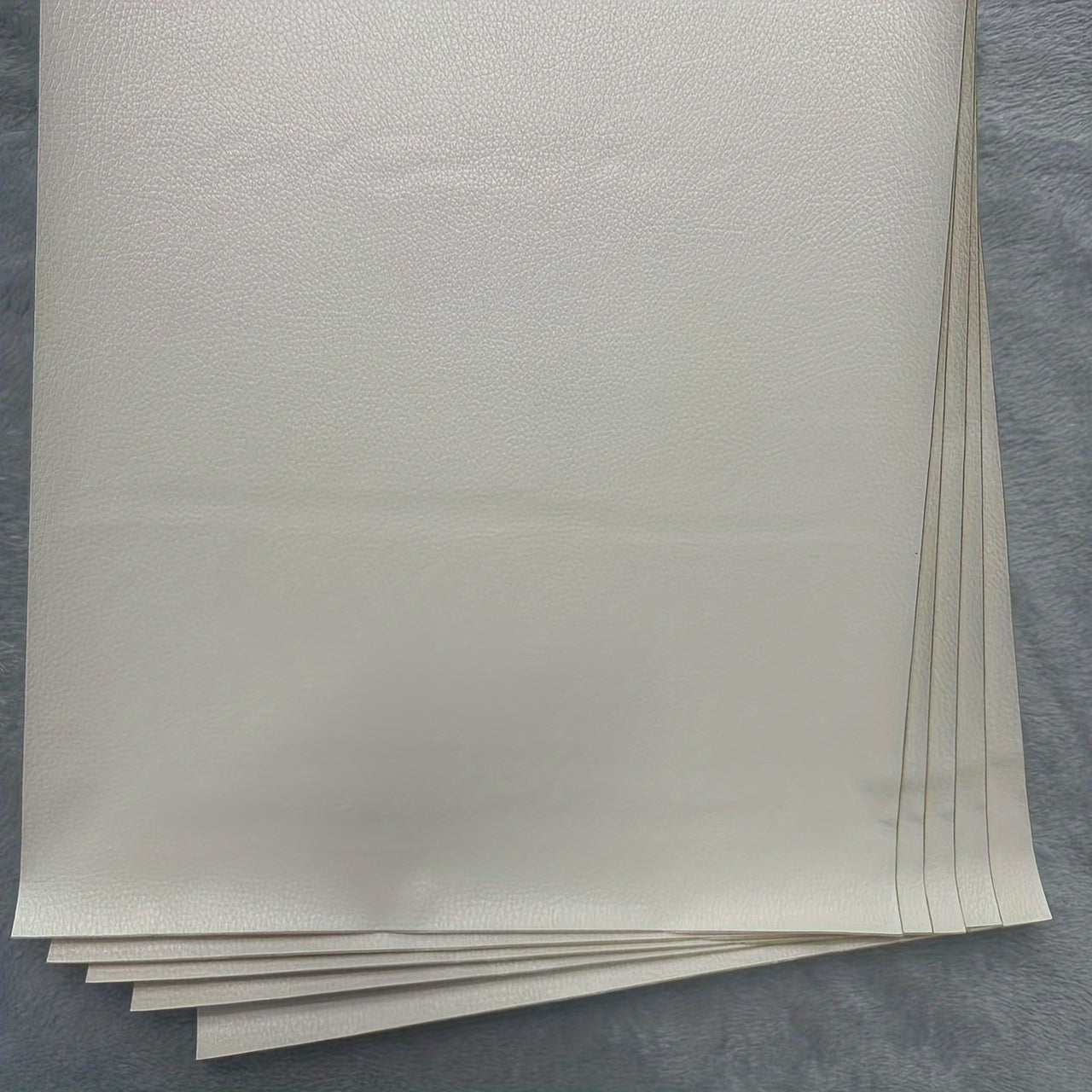 5 ta paket 25x30 o'z-o'zini yopishtiradigan sun'iy charm ta'mirlash yamoqlari mebel, divan, o'rindiq uchun