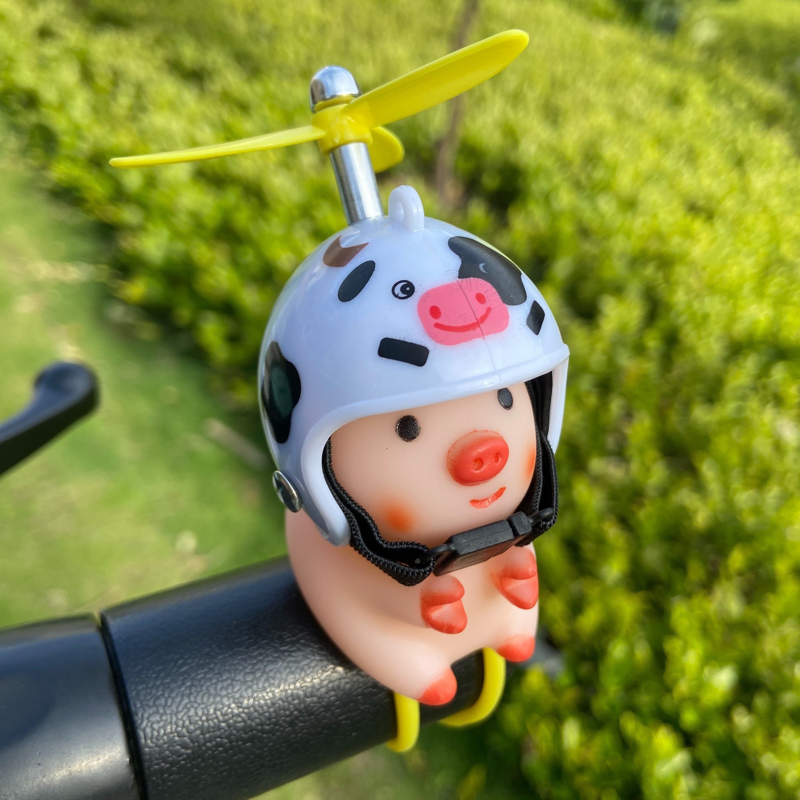 Pig Helmet Handlebar Accessory for Scooters, Cute Motorcycle Decor