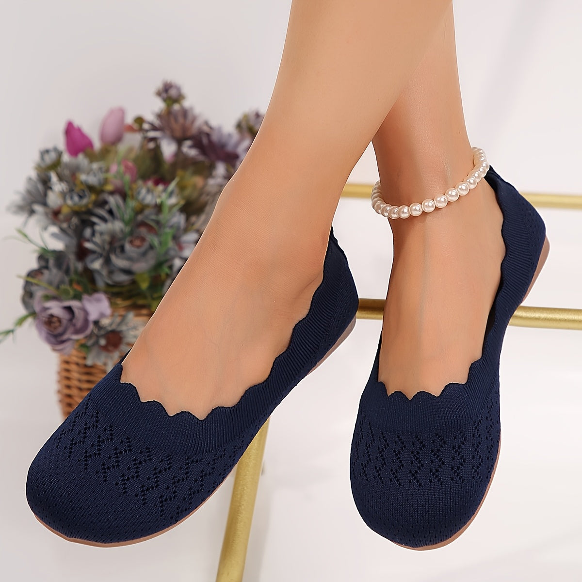 Women's Slip-On Lace Detail Slippers Breathable Fabric All-Season Casual