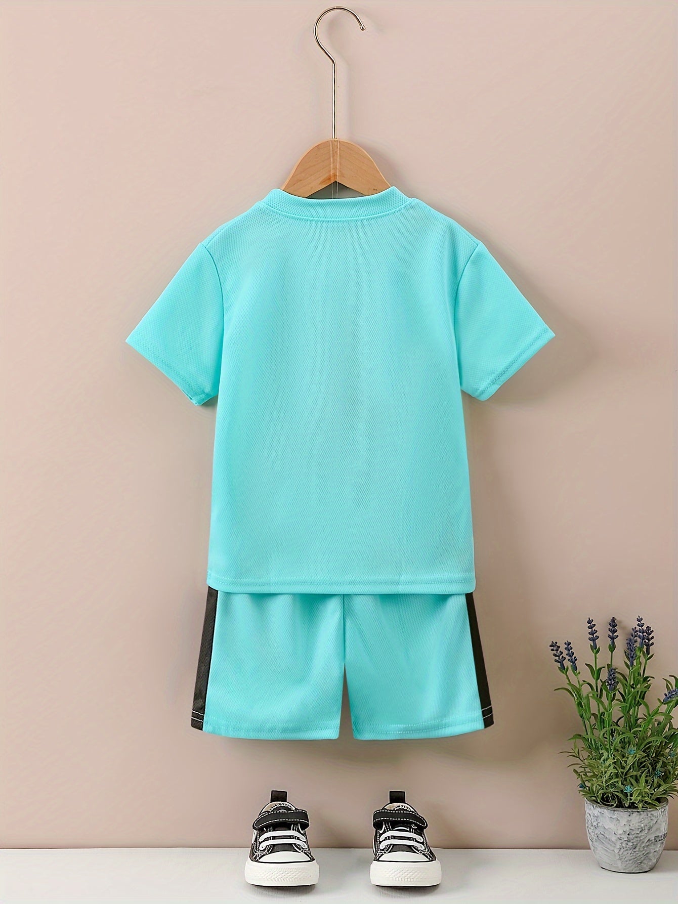 Children's Quick-Drying Sports Suit with Short-Sleeved T-Shirt and Shorts for Kids Age 12 and Under