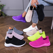 Ayollar uchun nafas oladigan slip-on sport poyabzali neon ranglar yengil yurish poyabzali
