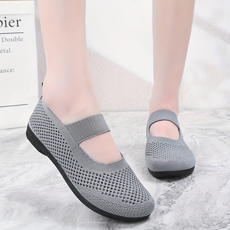 Lightweight Breathable Hollow Fabric Sneakers for Spring and Autumn Men