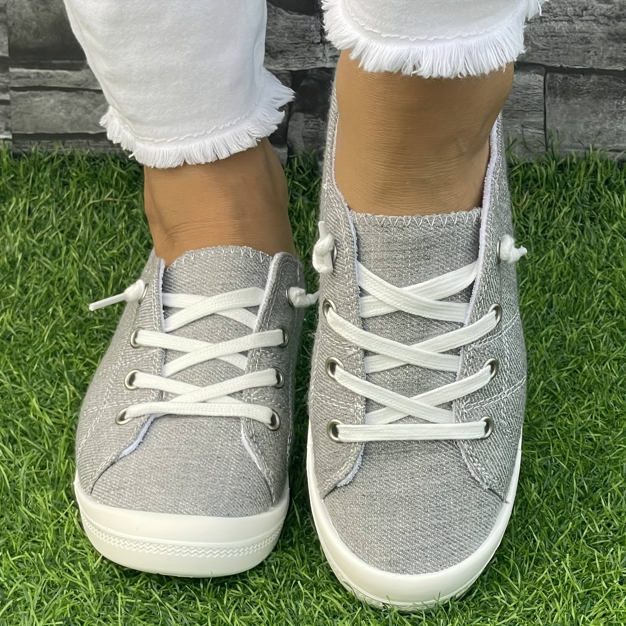 Women's Casual Solid Color Fabric Outdoor Work Shoes All-Season Lightweight