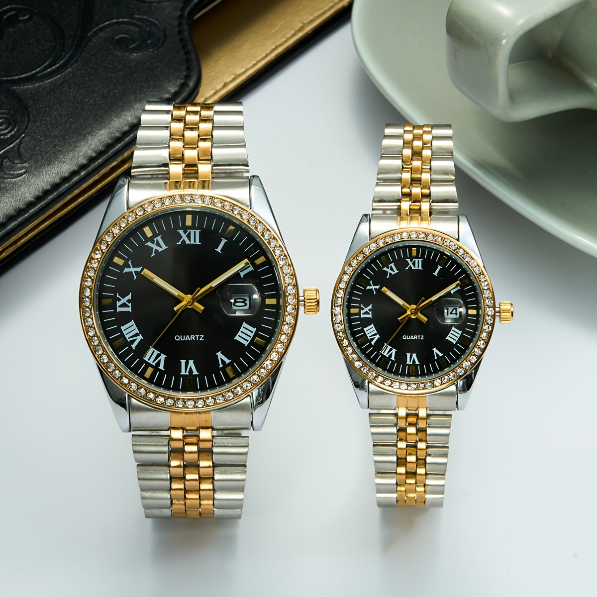 Conjunto de relojes para parejas con correas de cuero y diseño clásico