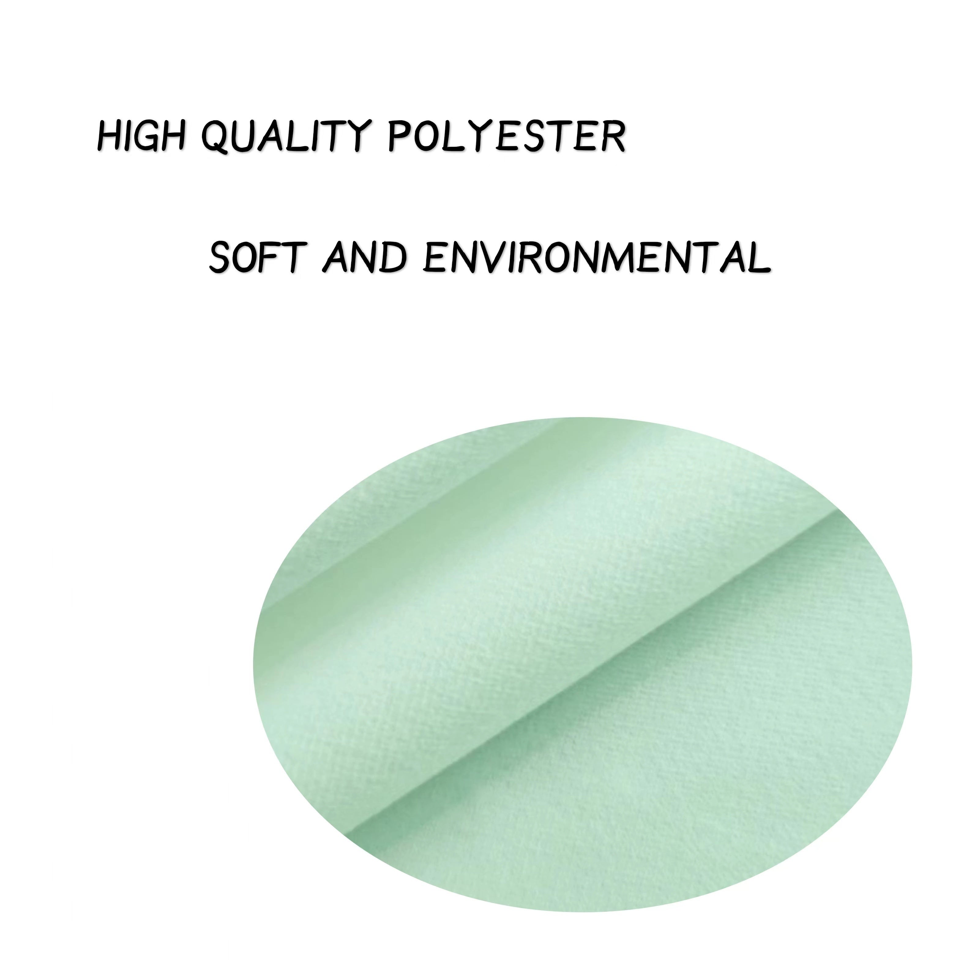 Набор из 4 черных и золотых наволочек для подушек различных размеров для акцентирования диванных подушек и домашнего декора.