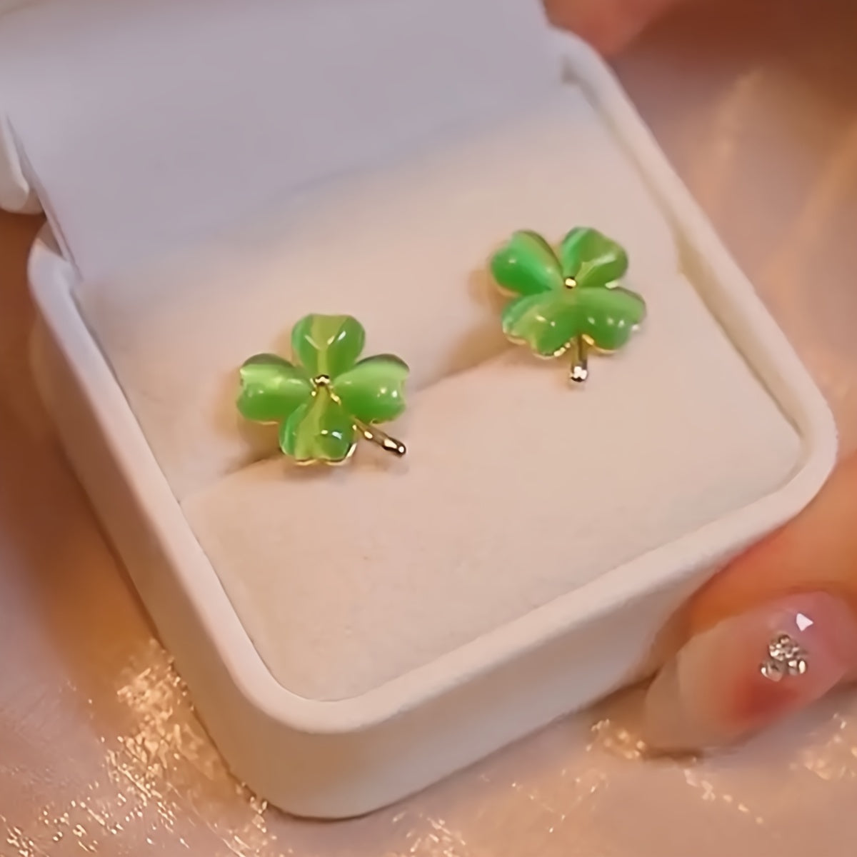 Women's Lucky Green 4-Leaf Clover Stud Earrings Synthetic Opal Jewelry