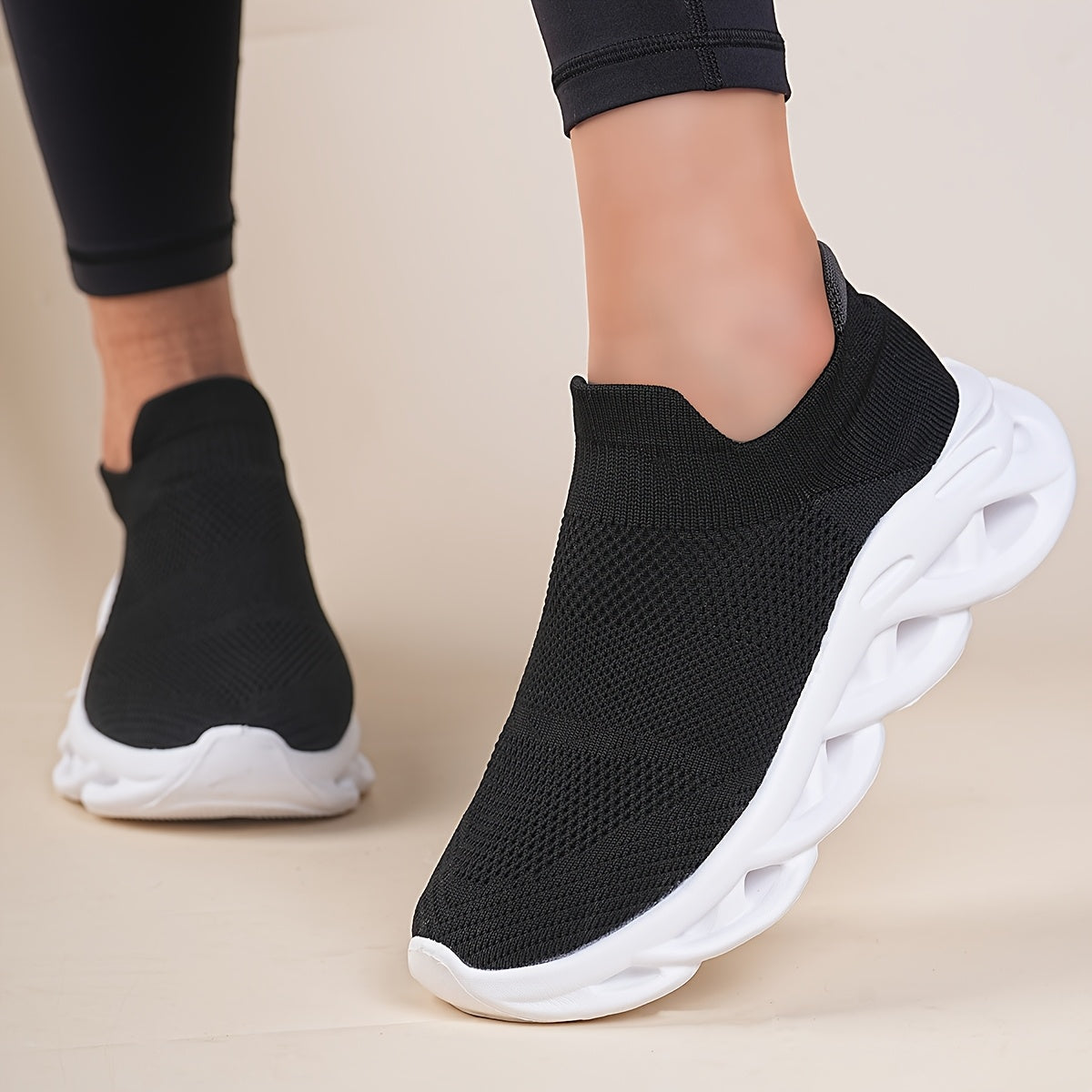 Women's Slip-On Walking Sneakers Breathable Knit Lightweight Casual Shoes