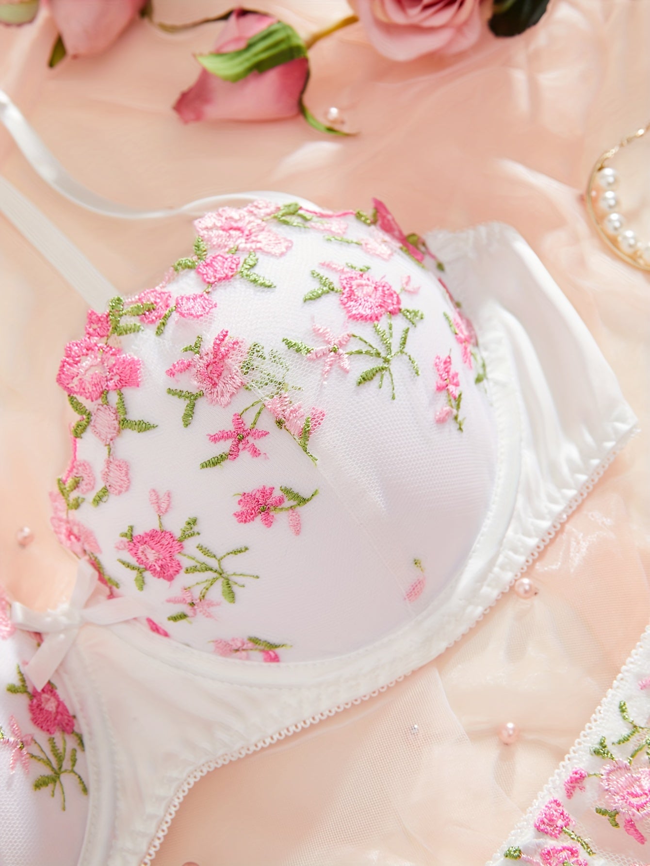 Gul naqshli ko'taruvchi brassu va ichki kiyim to'plami - Ayollar uchun ichki kiyim