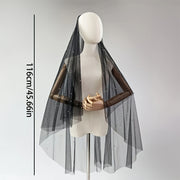 Черное свадебное вуаль с бисером и минималистичным дизайном для свадьбы