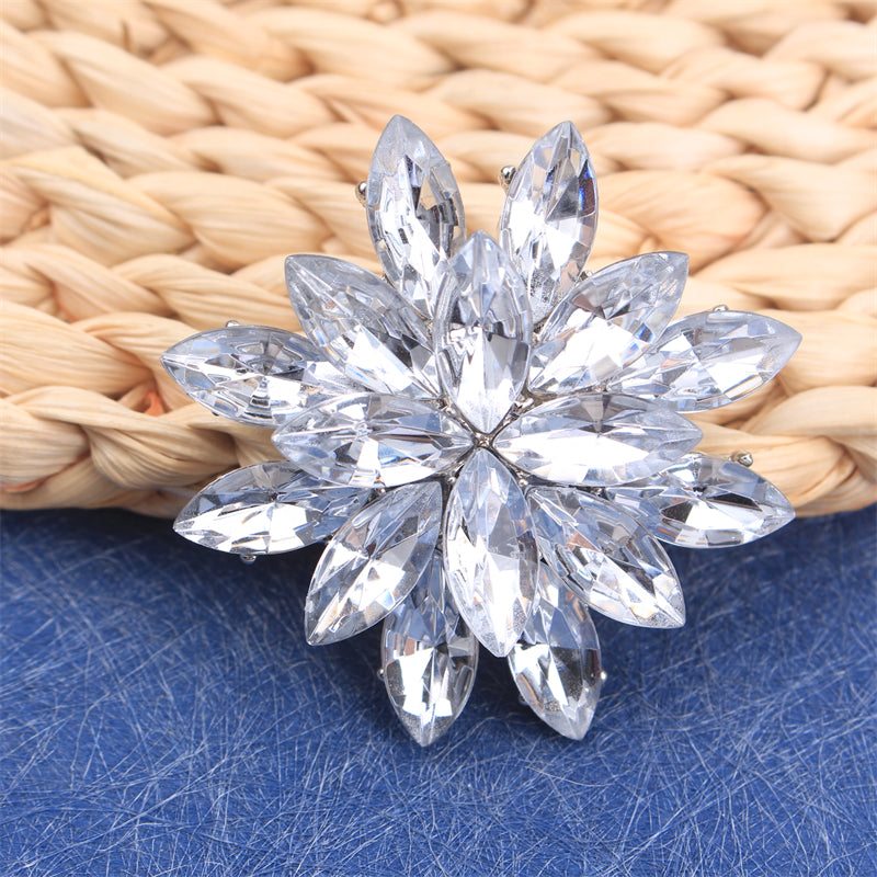 Rhinestone Flower Brooch for Dresses Bags Hats Elegant Jewelry Accessory