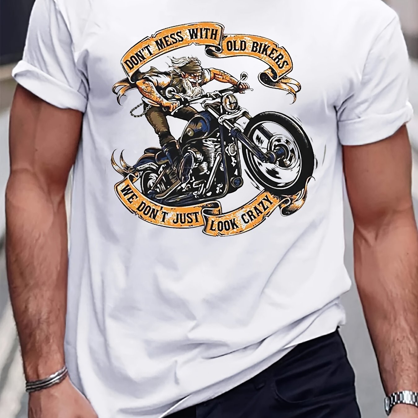 Katta o'lchamdagi erkaklar uchun grafik printli futbolka, yoz uchun mukammal. Elastik qisqa yengli krujka bo'yinli yuqori, katta va baland yigitlar uchun ideal. Zamonaviy va chiroyli kiyim, sovg'alar uchun ajoyib.