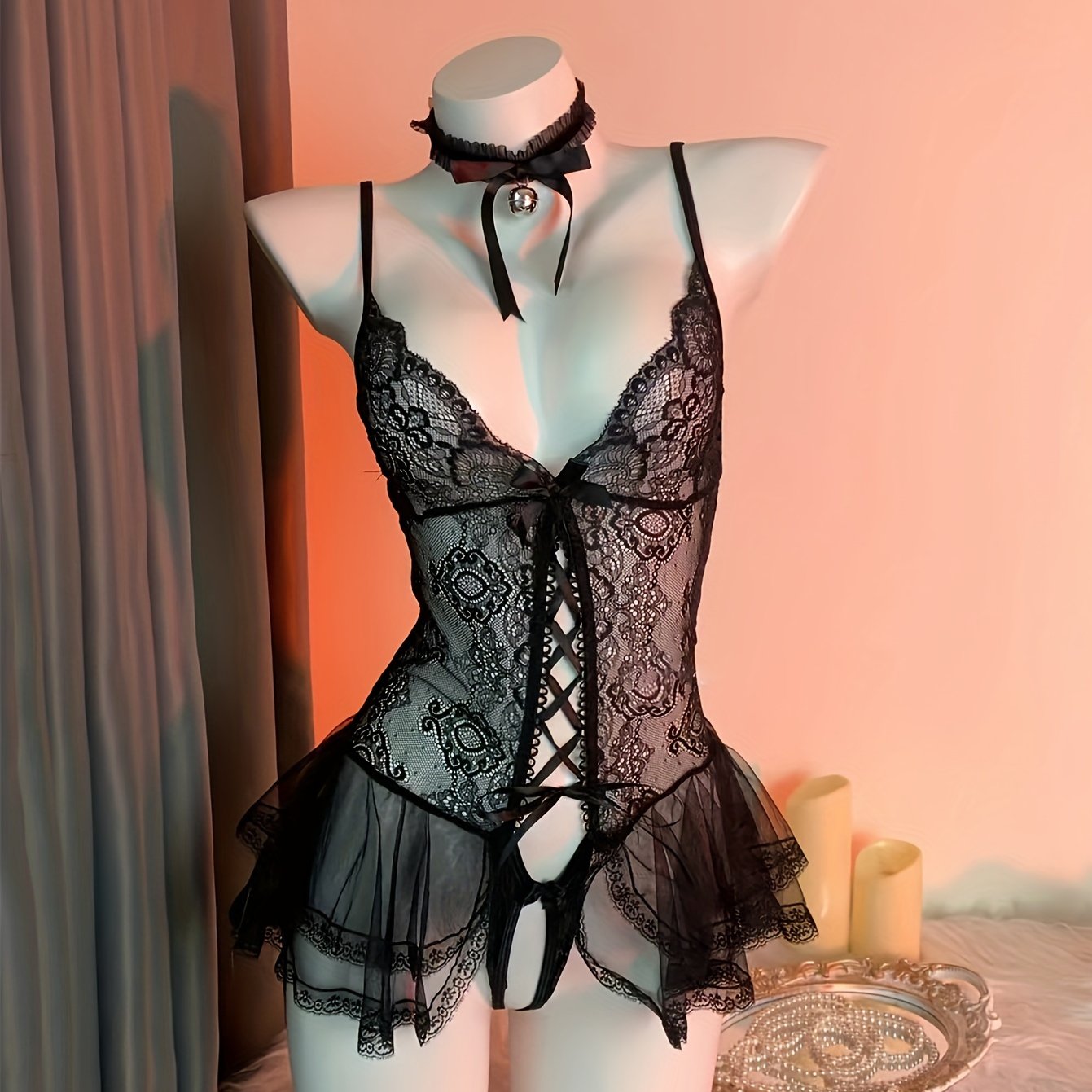 Chic Lace Jacquard Korset Bodysuit, Polyester va Elastane aralashmasidan tayyorlangan, Trikotaj mato, Lash tafsiloti va Lace Jacquard dizayni bilan ayollar uchun dam olish kiyimlari.