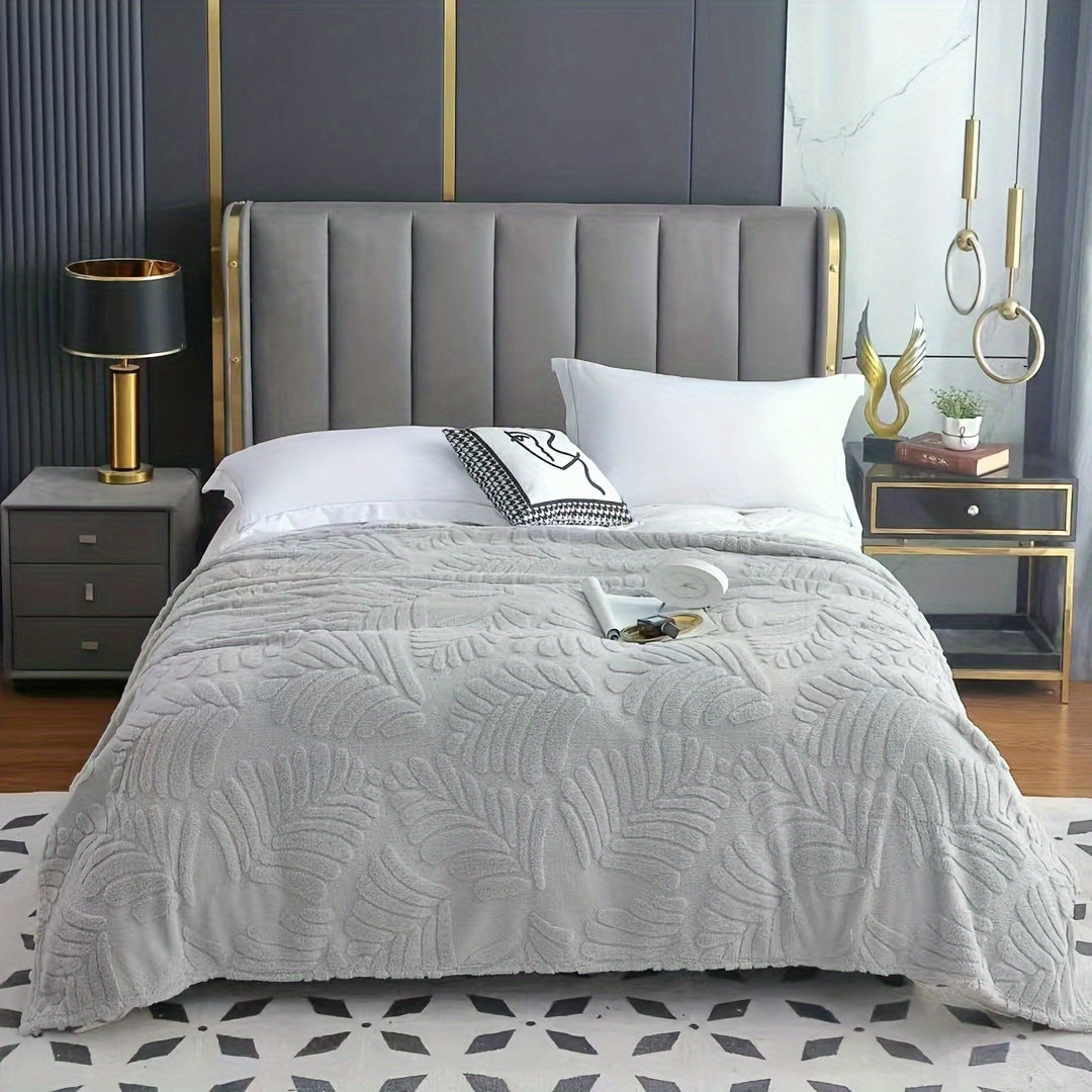 Fleece Throw Blanket White Plush Sofa Bed Cover All-Season Machine Washable