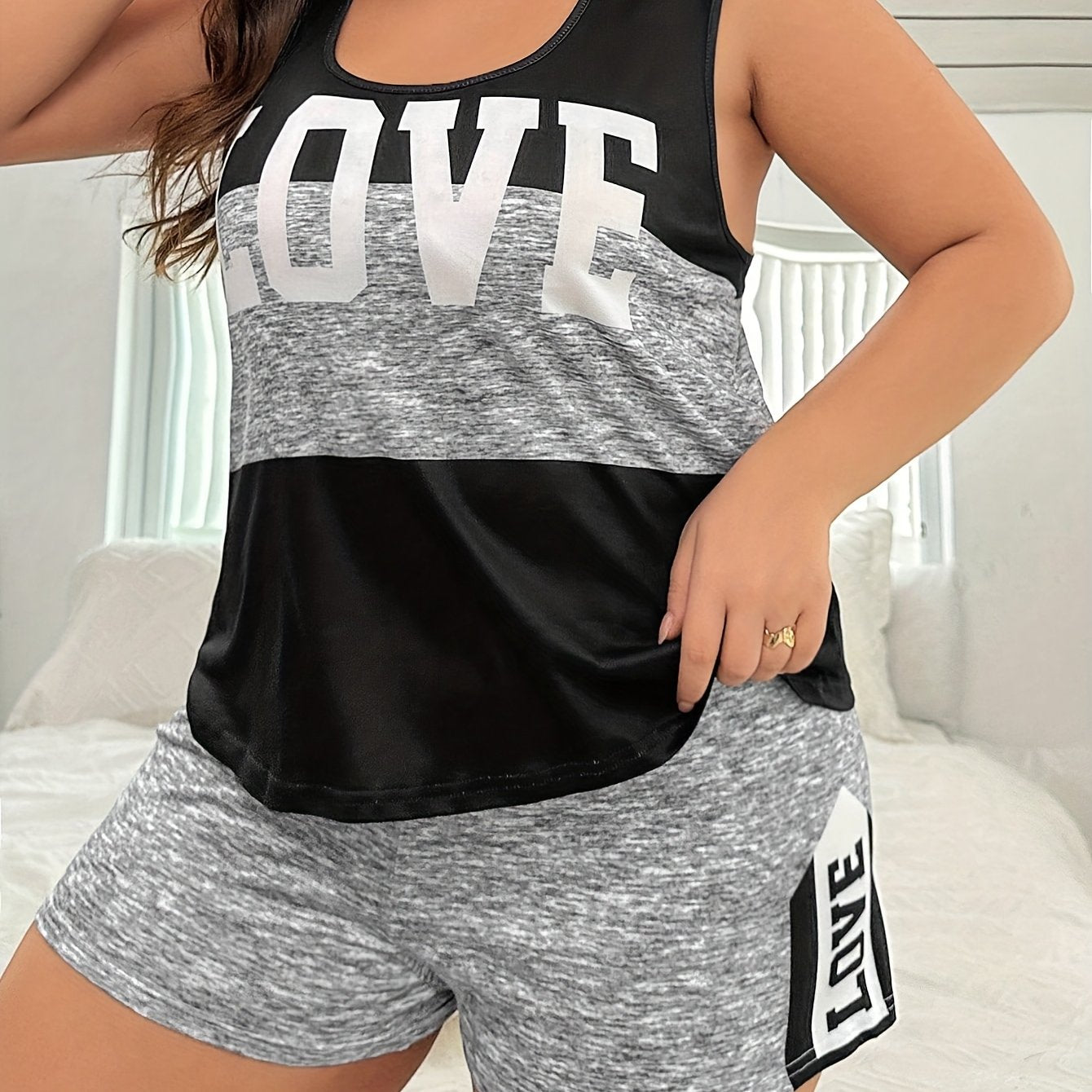 Plus Size Women's Loungewear Pajama Set with Patchwork Love Letter Pattern