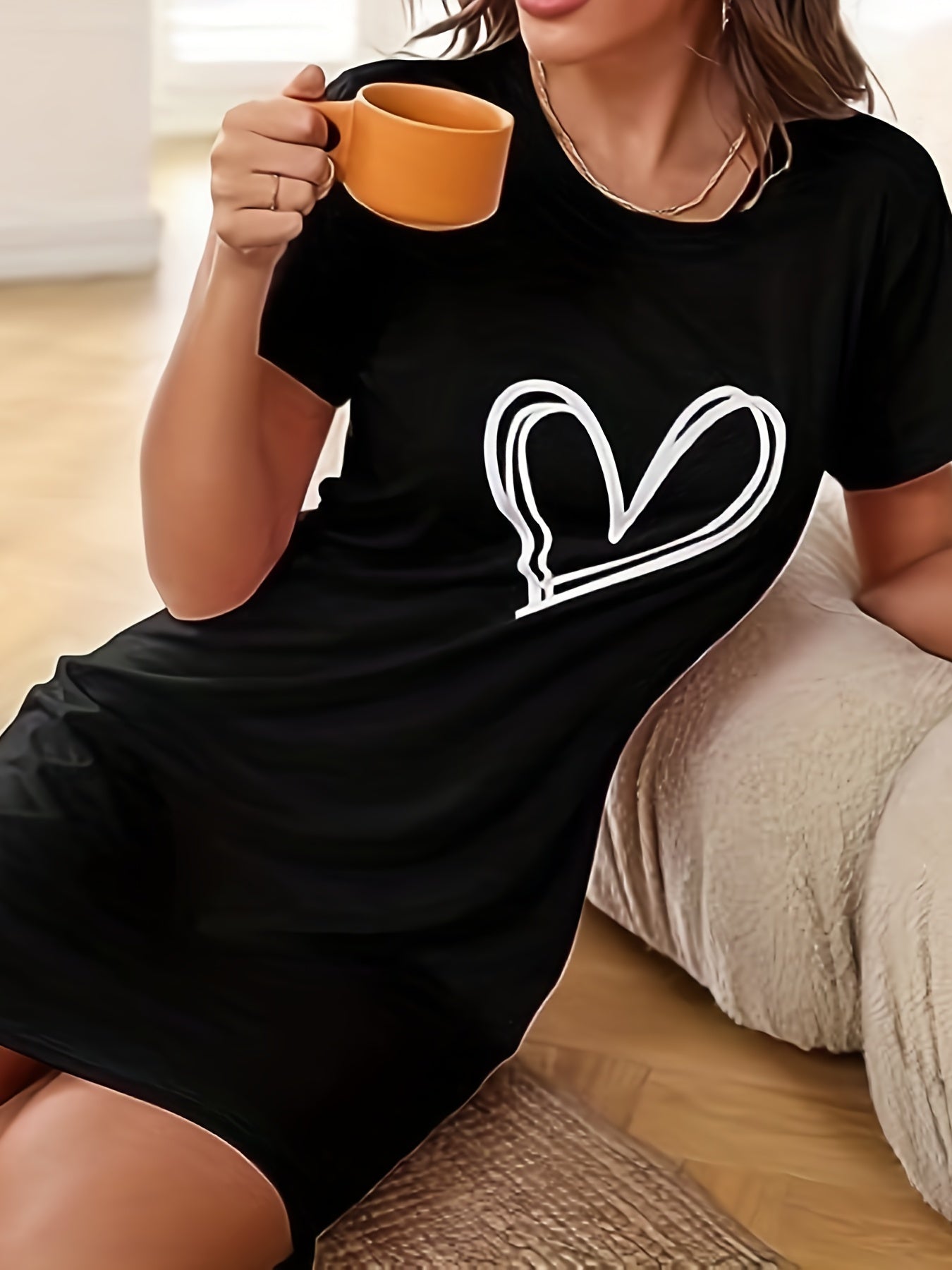 Ayollar uchun Yurak Izli Kechki Libos, Qisqa Yengli Crew Neck Uxlash Libosi