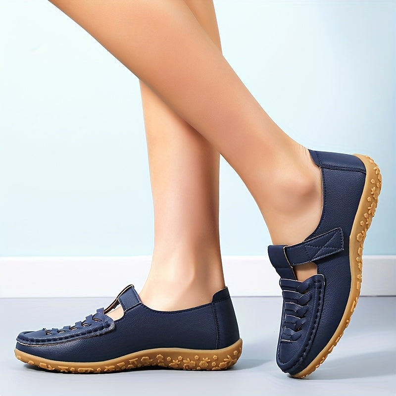 Women's Faux Leather Sandals - Retro Flat Shoes with Non-Slip Straps