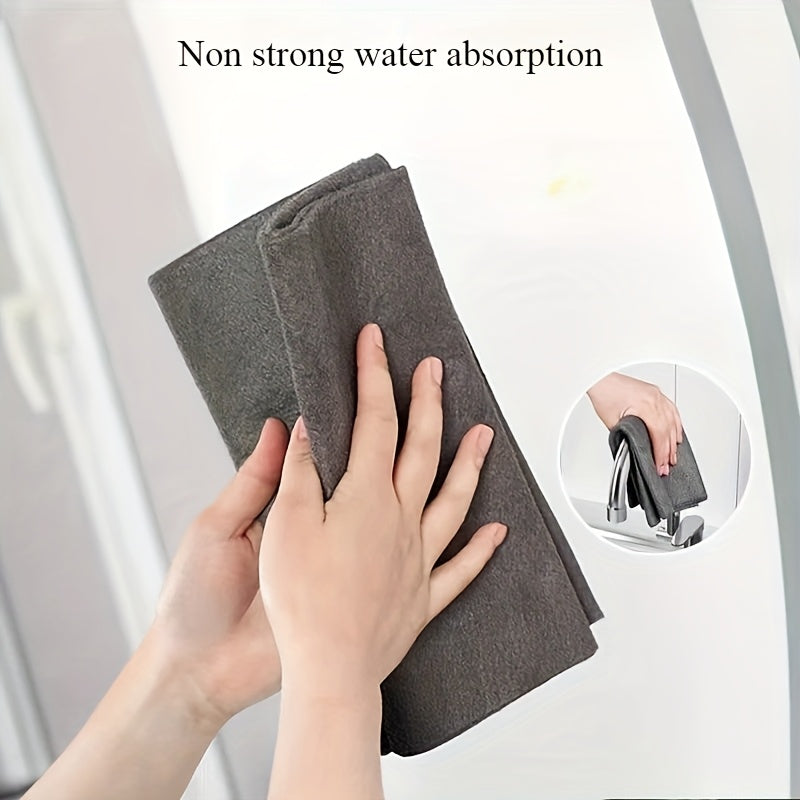 Набор из 4 микрофибровых салфеток для очистки окон, зеркал и поверхностей