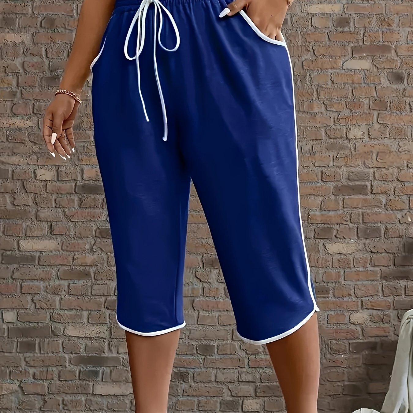 Plus Size Women's Stretchy Casual Mid-Length Straight Leg Pants Solid Color Elastic Waist