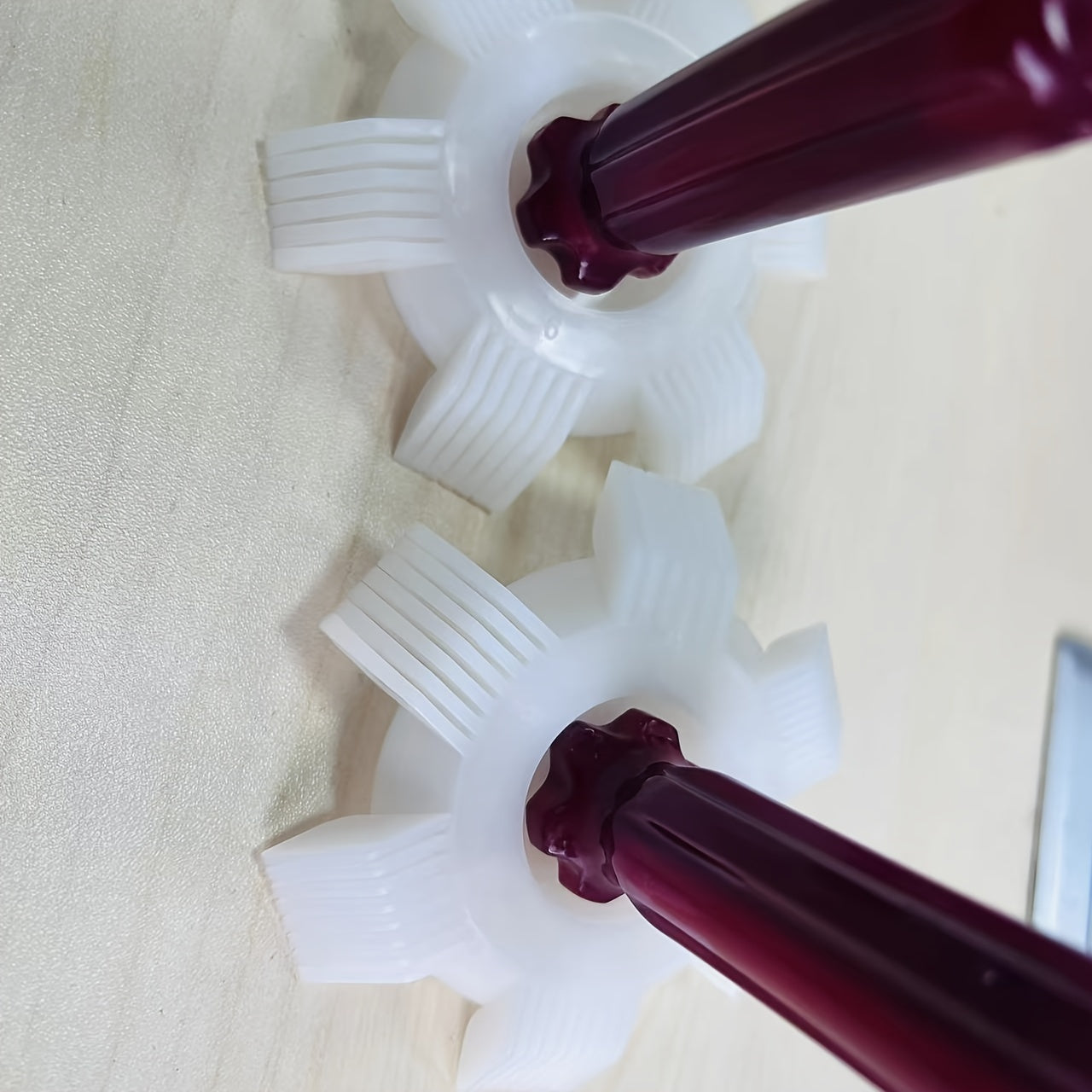 Air Conditioner Fin Comb Cleaning Tool Brush for Condenser and Evaporator Fins