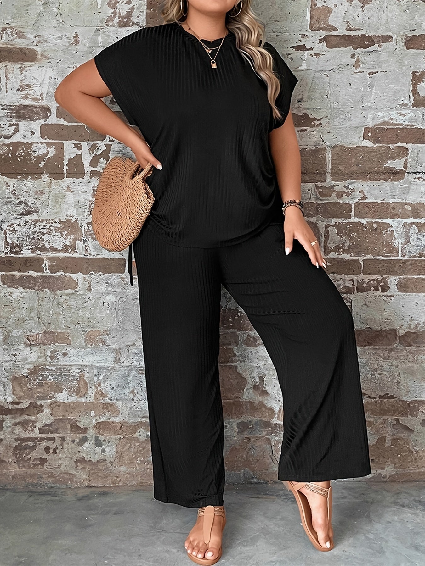 Plus Size Women's Solid Two-Piece Set Crew Neck Cap Sleeve Top and Pants