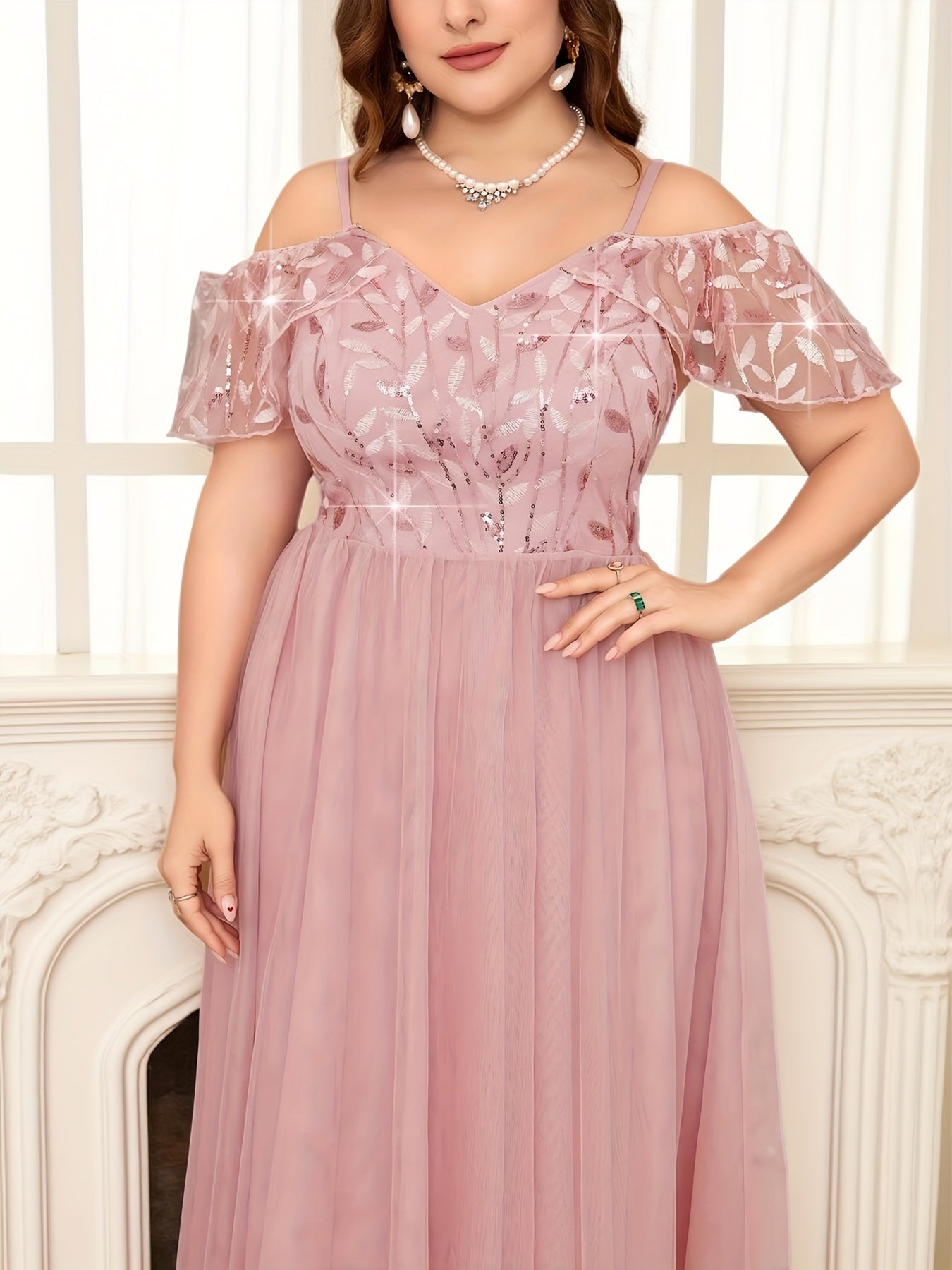 Plus Size Women's Elegant Sequin Tulle Evening Dress for Party and Banquet
