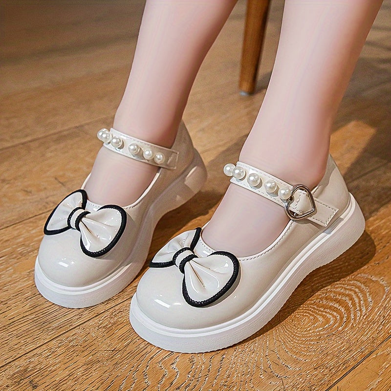 Qizlar uchun yangi yumshoq taglikli tekis poyabzal.