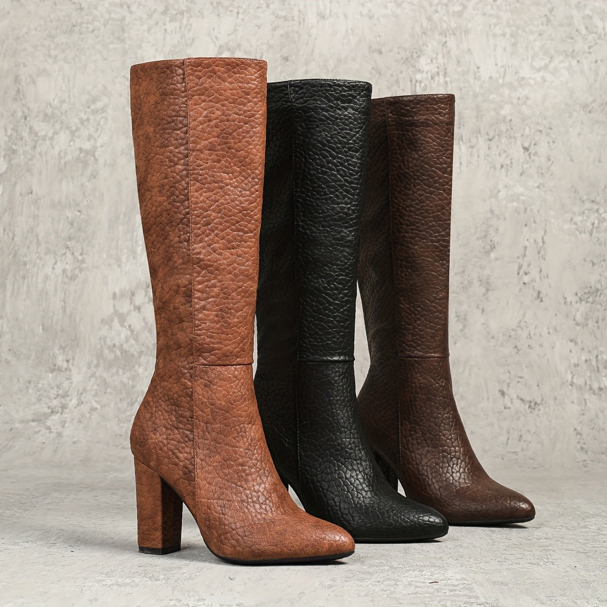 Ayollar uchun yengil rangli slip-on tizzaga chiqadigan botinkalar, qattiq tovoq bilan, kuz va qish uchun