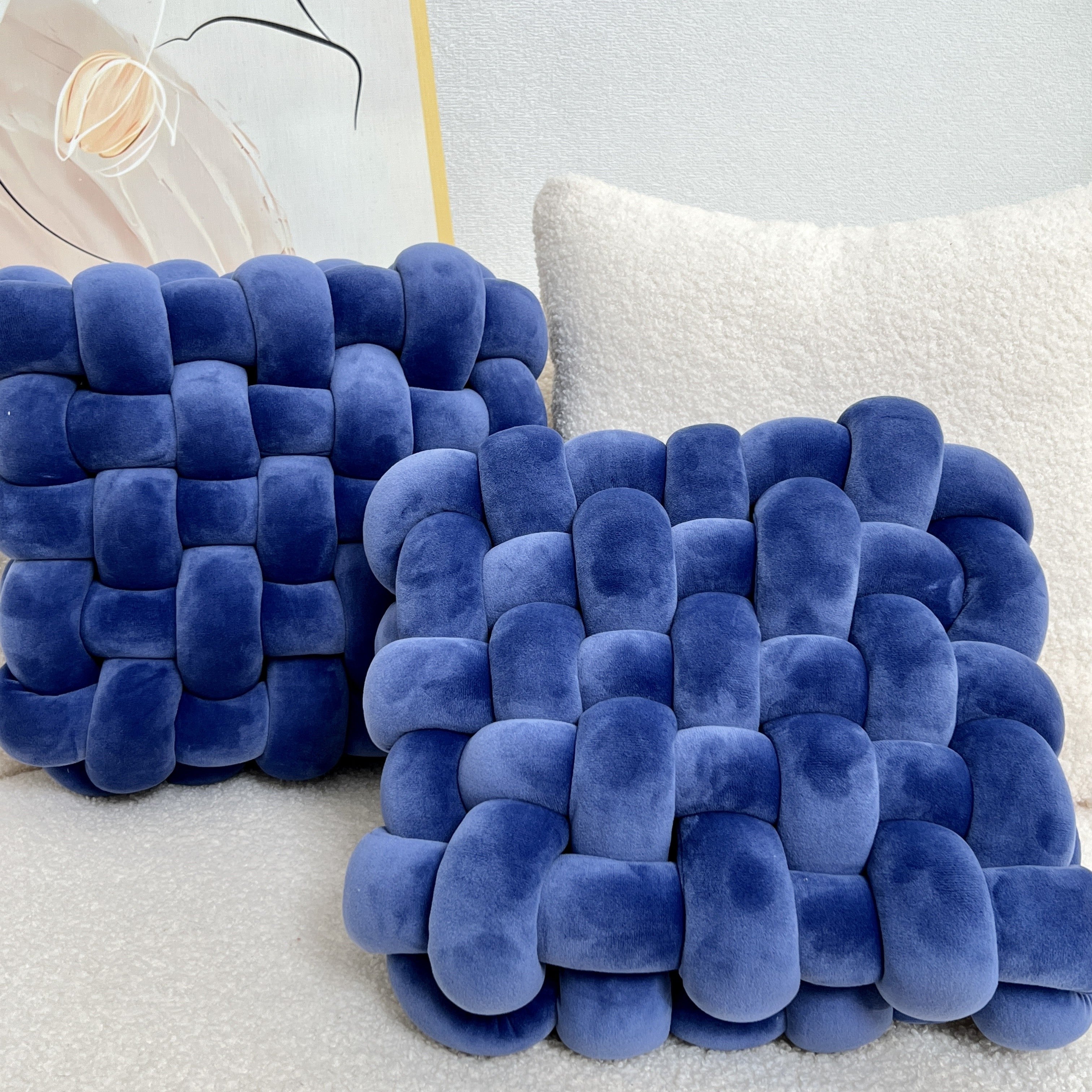 Мягкая подушка в виде узла, идеальна для домашнего декора в гостиных, спальнях и офисах.